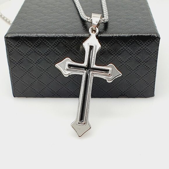 ❤️Cross Nail Chain scarecrow gothic Necklace, N90201P122 - Picture 2 of 13